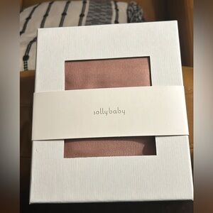 Solly Loop carrier in dusty rose